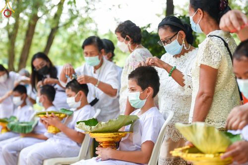 ภาพ No.44906:ประมวลภาพพิธีรรพชา โครงการบรรพชาสามเณรฟื้นฟูพระพุทธศาสนาทั่วไทย ณ ศูนย์อบรมเยาวชนบุญประสาน