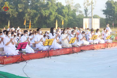 ภาพ No.50719:ประมวลภาพพิธีบุพเปตพลีนานาชาติ ปีที่ 9 ณ ศูนย์ปฏิบัติธรรมภาคใต้ อ.บางกล่ำ จ.สงขลา