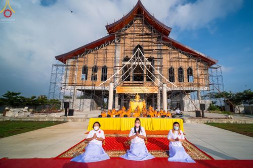 ภาพ No.45943:ประมวลภาพพิธีตักบาตร โครงการบรรพชาสามเณรฟื้นฟูพระพุทธศาสนาทั่วไทย ณ ศูนย์ปฏิบัติธรรมสมุทรปราการบางบ่อ 