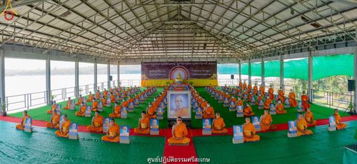 ภาพ No.42048:พิธีตัดปอยผม ปลงผม ขอขมารับผ้าไตรและพิธีบรรพชา ในโครงการอุปสมบท บูชาธรรมมหาปูชนียาจารย์ ประจำปี 2564 ชุดที่ 20