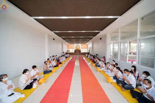 ภาพ No.44567:ประมวลภาพพิธีบรรพชา โครงการบรรพชาสามเณรฟื้นฟูพระพุทธศาสนาทั่วไทย ณ ศูนย์ปฎิบัติธรรมสมุทรปราการ