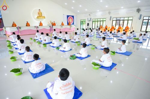 ภาพ No.44080:ประมวลภาพพิธีตัดปอยผมนาคธรรมทายาท ณ ศูนย์ปฏิบัติธรรมสระบุรี