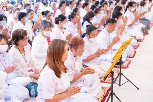 ภาพ No.48429:ประมวลภาพประธานมูลนิธิธรรมกายถวายเทียนพรรษา 43 วัด ในเขตจังหวัดไพลิน ประเทศกัมพูชา