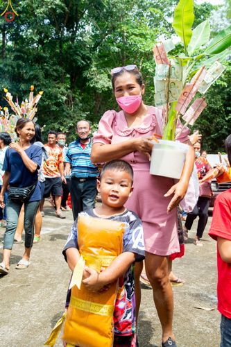 ภาพ No.52830:ประมวลภาพพิธีทอดกฐินสามัคคี ณ วัดโนนสมบูรณ์ จังหวัดปราจีนบุรี (วันที่ 14 ตุลาคม พ.ศ. 2565)