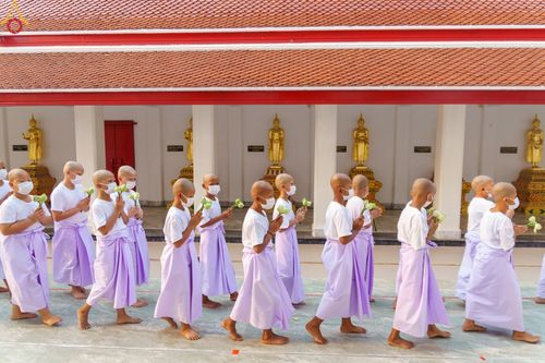 ภาพ No.44683:ประมวลภาพพิธีบรรพชา ในโครงการบรรพชาสามเณรฟื้นฟูพระพุทธศาสนาทั่วไทย ณ วัดสองพี่น้อง