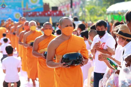 ภาพ No.56996:ประมวลภาพพิธีทอดกฐินสามัคคี ณ ศูนย์ปฏิบัติธรรมสวนผึ้ง (วันที่ 30 ตุลาคม พ.ศ. 2565)