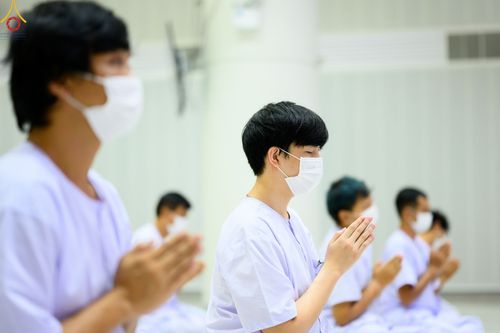 ภาพ No.47440:ประมวลภาพพิธีตัดปอยผม โครงการบรรพชาอุปสมบทหมู่ รุ่นเข้าพรรษา 2565