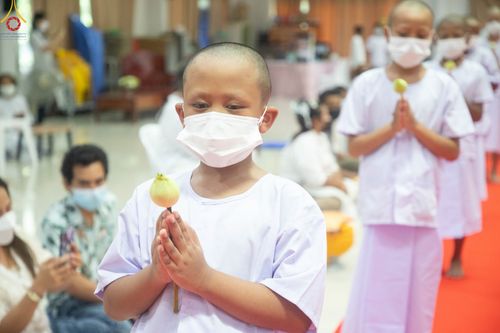 ภาพ No.44628:ประมวลภาพพิธีบรรพชา โครงการบรรพชาสามเณรฟื้นฟูพระพุทธศาสนาทั่วไทย ณ ธุดงคสถานสุราษฎร์ธานี