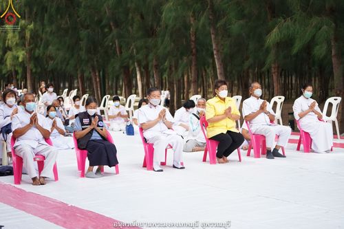 ภาพ No.39624:พิธีตัดปอยผม ปลงผม ขอขมารับผ้าไตรและพิธีบรรพชา ในโครงการอุปสมบท บูชาธรรมมหาปูชนียาจารย์ ประจำปี 2564 ชุดที่ 4