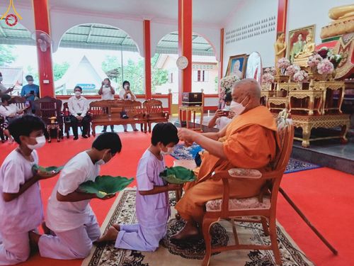 ภาพ No.45733:ประมวลภาพกิจกรรม โครงการบรรพชาสามเณรฟื้นฟูพระพุทธศาสนาทั่วไทย ณ วัดเวฬุวัน และศูนย์ปฏิบัติธรรมและอบรมเยาวชนยะลา