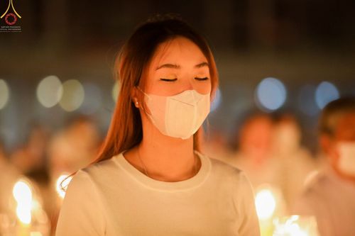 ภาพ No.75324:พิธีจุดประทีปถวายเป็นพุทธบูชา และบูชาธรรมมหาปูชนียาจารย์ ในโครงการธรรมยาตรากตัญญูบูชา มหาปูชนียาจารย์ พระมงคลเทพมุนี(สด จนฺทสโร) พระผู้ปราบมาร ปีที่ 11 ณ อนุสรณ์สถานลำดับที่ 7 สถานที่ขยายวิชชาธรรมกาย วัดพระธรรมกาย จ.ปทุมธานี วันที่ 31 มกราคม พ.ศ. 2566