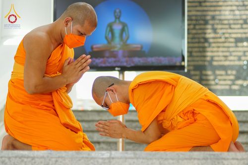 ภาพ No.48383:ประมวลภาพพิธีอธิษฐานพรรษาของคณะสงฆ์ วัดพระธรรมกาย ปีพุทธศักราช 2565