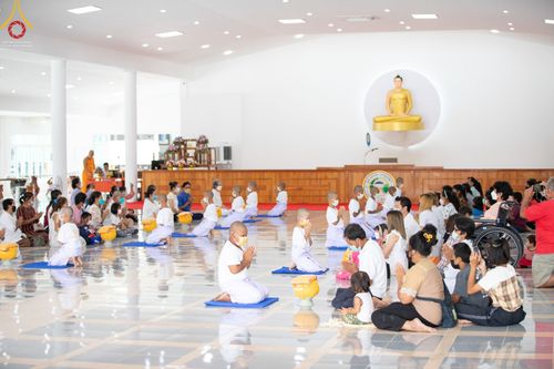 ภาพ No.44056:ประมวลภาพพิธีบรรพชาสามเณร โครงการบรรพชาสามเณรฟื้นฟูพระพุทธศาสนาทั่วไทย ณ ศูนย์อบรมเยาวชนธุดงคสถานชุมพร