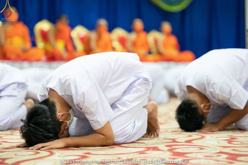 ภาพ No.40754:พิธีตัดปอยผม ปลงผม ขอขมารับผ้าไตรและพิธีบรรพชา ในโครงการอุปสมบท บูชาธรรมมหาปูชนียาจารย์ ประจำปี 2564 ชุดที่ 16