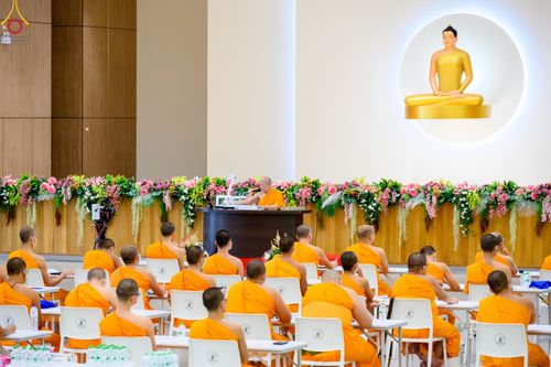 ภาพ No.46631:ประมวลภาพโครงการอบรมครูสอนบาลี ณ โรงเรียนพระปริยัติธรรม วัดพระธรรมกาย