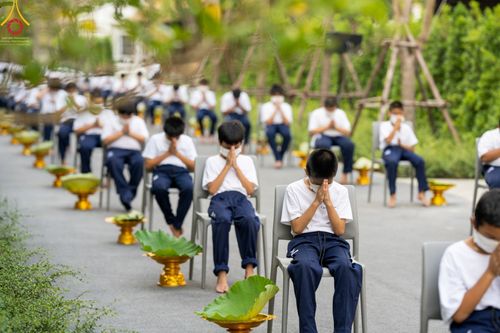 ภาพ No.44437:ประมวลภาพพิธีปลงผม โครงการบรรพชาสามเณรหน่อแก้วเปรียญธรรมรุ่นที่ 10
