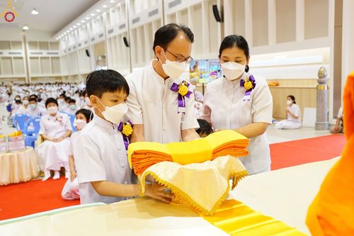 ภาพ No.53966:ประมวลภาพพิธีทอดกฐินบรมจักรพรรดิ ณ สถาบันธรรมชัย (วันที่ 16 ตุลาคม พ.ศ. 2565)