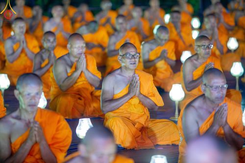 ภาพ No.314318:วันอังคารที่ 17 มีนาคม พ.ศ. 2569 พิธีจุดประทีปเป็นพุทธบูชา ณ วิหารมายาเทวี ลุมพินี ประเทศเนปาล