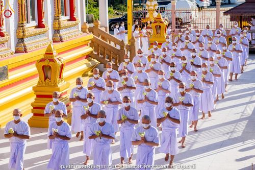 ภาพ No.40330:พิธีตัดปอยผม ปลงผม ขอขมารับผ้าไตรและพิธีบรรพชา ในโครงการอุปสมบท บูชาธรรมมหาปูชนียาจารย์ ประจำปี 2564 ชุดที่ 12