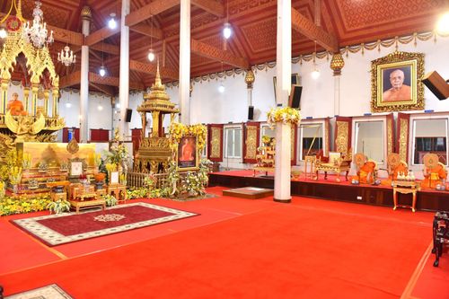 ภาพ No.51559:ประมวลภาพพิธีบำเพ็ญกุศลสวดพระอภิธรรม พระเทพวรเวที (บุญศรี ปุญฺญสิริ ป.ธ.4) อดีตผู้ช่วยเจ้าอาวาสวัดปากน้ำ