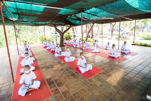 ภาพ No.44735:ประมวลภาพพิธีบรรพชา ในโครงการบรรพชาสามเณร ฟื้นฟูพระพุทธศาสนาทั่วไทย ณ เมืองโบราณ