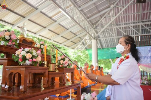 ภาพ No.51903:พิธีทอดผ้าป่าต่อเติมส่วนขยายหอฉันคุณยาย และเปิดป้ายคุณยายอาจารย์มหารัตนอุบาสิกาจันทร์ ขนนกยูง ณ ศูนย์ปฎิบัติธรรมสระบุรี