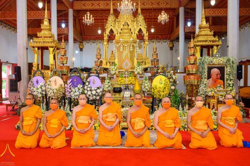 ภาพ No.40626:วัดพระธรรมกาย เป็นเจ้าภาพพิธีบำเพ็ญกุศลสวดพระอภิธรรมอุทิศถวายพระเดชพระคุณ พระวิสุทธิวงศาจารย์