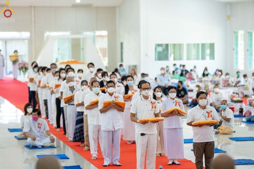 ภาพ No.45349:ประมวลภาพพิธีตักบาตรสามเณรใหม่ โครงการบรรพชาสามเณรฟื้นฟูพระพุทธศาสนาทั่วไทย ณ ศูนย์อบรมเยาวชนนครปฐม