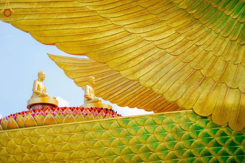 ภาพ No.43204:พิธีอัญเชิญมยุรนาวากาศ บูชาธรรมมหาปูชนียาจารย์ วันพฤหัสบดีที่ 3 กุมภาพันธ์ พ.ศ. 2565