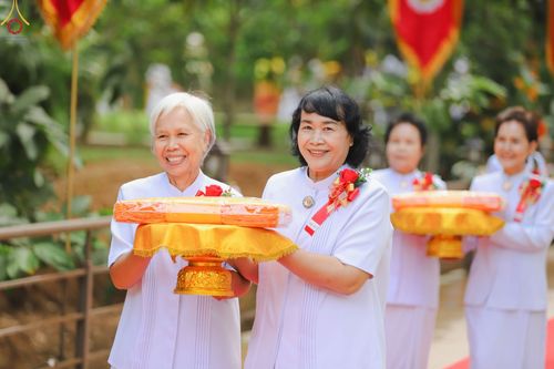 ภาพ No.56077:ประมวลภาพพิธีทอดกฐินสามัคคี ณ ศูนย์ปฏิบัติธรรมแก้วเมืองเลย (วันที่ 23 ตุลาคม พ.ศ. 2565)