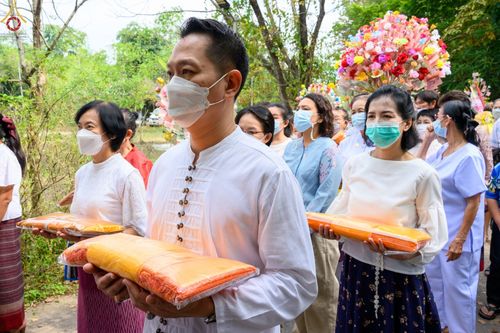 ภาพ No.54642:ประมวลภาพพิธีทอดกฐินสามัคคี ณ วัดพุทธชินวงศ์ จ.ปทุมธานี (วันที่ 22 ตุลาคม พ.ศ. 2565)