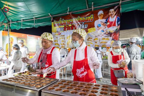 ภาพ No.300970:วันที่ 23 มกราคม พ.ศ. 2569 พิธีถวายภัตตาหารเป็นสังฆทาน แด่พระธรรมยาตรา ณ อนุสรณ์สถานบางปลา วัดบางปลา อำเภอบางเลน จังหวัดนครปฐม ในโครงการธรรมยาตรา กตัญญูบูชา มหาปูชนียาจารย์ พระมงคลเทพมุนี(สด จนฺทสโร) พระผู้ปราบมาร อนุสรณ์สถาน 7 แห่ง ปีที่ 14