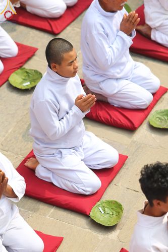 ภาพ No.313328:วันพุธที่ 11 มีนาคม พ.ศ. 2569 พิธีตัดปอยผมโครงการบรรพชาสามเณร  ณ วัดอเชศวร (Aksheswar Mahavihar) ประเทศเนปาล