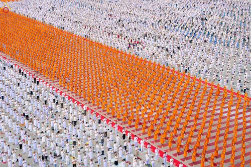 ภาพ No.307501:วันที่ 31 มกราคม พ.ศ. 2569 พิธีจุดประทีปธรรมถวายเป็นพุทธบูชา  และบูชาธรรมมหาปูชนียาจารย์ (ภาพชุดที่ 2) ณ วัดพระธรรมกาย ปทุมธานี ในโครงการธรรมยาตรา กตัญญูบูชา มหาปูชนียาจารย์ พระมงคลเทพมุนี(สด จนฺทสโร) พระผู้ปราบมาร อนุสรณ์สถาน 7 แห่ง ปีที่ 14