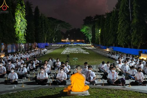 ภาพ No.46468:พิธีจุดโคมวิสาขประทีป วันวิสาขบูชา พ.ศ. 2565 ณ ประเทศอินโดนีเซีย