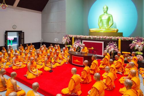 ภาพ No.55275:ประมวลภาพพิธีกรานกฐิน ของคณะสงฆ์ ณ วัดพระธรรมกาย (วันที่ 6 พฤศจิกายน พ.ศ. 2565)