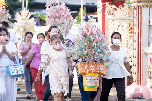 ภาพ No.56520:ประมวลภาพพิธีทอดกฐินสามัคคี ณ ณ วัดแสวงสามัคคีธรรม อ.คลองหลวง จ.ปทุมธานี