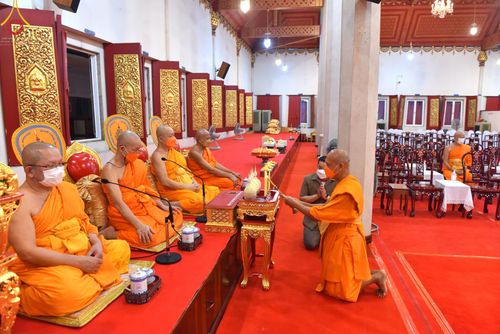 ภาพ No.49669:ประมวลภาพพิธีบำเพ็ญกุศลสวดพระอภิธรรมศพอุทิศถวายพระเดชพระคุณพระเทพวรเวที (บุญศรี ปุญฺญสิริ ป.ธ.4) 