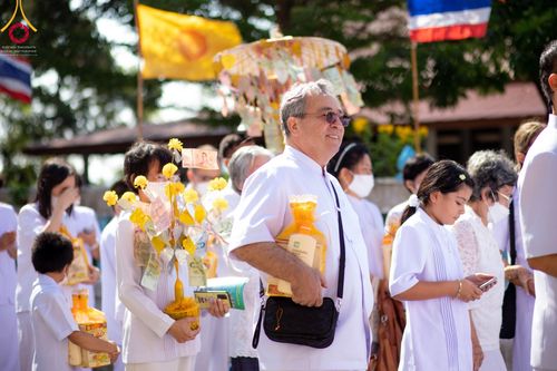 ภาพ No.56407:ประมวลภาพพิธีทอดกฐินสามัคคี ณ วัดลาดประทุมทอง จ.สุพรรณบุรี (วันที่ 30 ตุลาคม พ.ศ. 2565)