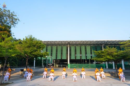 ภาพ No.44158:ประมวลภาพพิธีตัดปอยผมนาคธรรมทายาท รุ่นวันคุ้มครองโลกเฟส 1  ณ วัดพระธรรมกาย