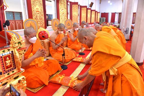 ภาพ No.51552:ประมวลภาพพิธีบำเพ็ญกุศลสวดพระอภิธรรม พระเทพวรเวที (บุญศรี ปุญฺญสิริ ป.ธ.4) อดีตผู้ช่วยเจ้าอาวาสวัดปากน้ำ