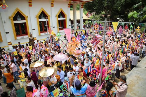 ภาพ No.53141:ประมวลภาพพิธีทอดกฐินสามัคคี ณ วัดถ้ำห้วยกลาง จ.ชุมพร (วันที่ 15 ตุลาคม พ.ศ. 2565)