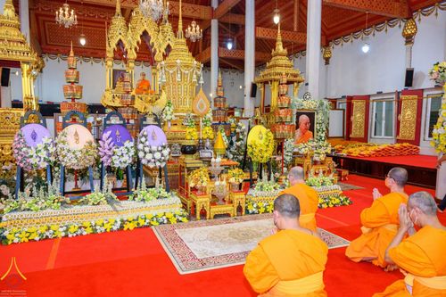 ภาพ No.40621:วัดพระธรรมกาย เป็นเจ้าภาพพิธีบำเพ็ญกุศลสวดพระอภิธรรมอุทิศถวายพระเดชพระคุณ พระวิสุทธิวงศาจารย์