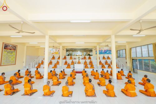 ภาพ No.42052:พิธีตัดปอยผม ปลงผม ขอขมารับผ้าไตรและพิธีบรรพชา ในโครงการอุปสมบท บูชาธรรมมหาปูชนียาจารย์ ประจำปี 2564 ชุดที่ 20