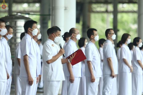 ภาพ No.48477:ประมวลภาพพิธีรับร่างนักสร้างบารมี พระเดชพระคุณพระสุธรรมญาณวิเทศ วิ. (สุธรรม สุธมฺโม)