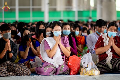 ภาพ No.52031:ประมวลภาพพิธีตักบาตรมิตรภาพไทย-เมียนมาร์ 105 รูป ณ วัดพระธรรมกาย