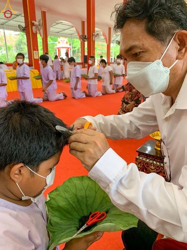 ภาพ No.45734:ประมวลภาพกิจกรรม โครงการบรรพชาสามเณรฟื้นฟูพระพุทธศาสนาทั่วไทย ณ วัดเวฬุวัน และศูนย์ปฏิบัติธรรมและอบรมเยาวชนยะลา