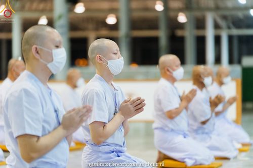 ภาพ No.39859:พิธีตัดปอยผม ปลงผม ขอขมารับผ้าไตรและพิธีบรรพชา ในโครงการอุปสมบท บูชาธรรมมหาปูชนียาจารย์ ประจำปี 2564 ชุดที่ 7