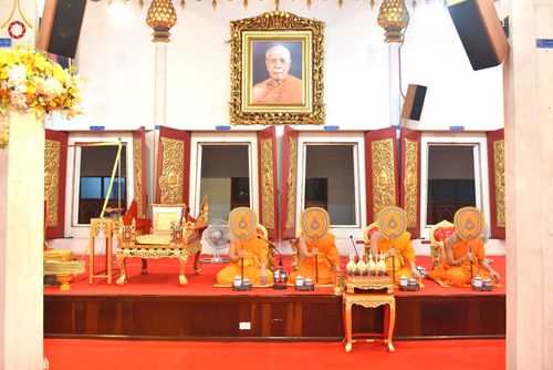 ภาพ No.49670:ประมวลภาพพิธีบำเพ็ญกุศลสวดพระอภิธรรมศพอุทิศถวายพระเดชพระคุณพระเทพวรเวที (บุญศรี ปุญฺญสิริ ป.ธ.4) 