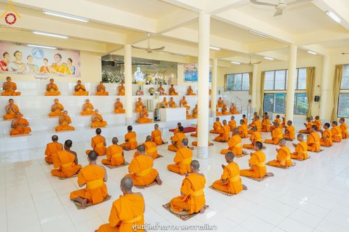 ภาพ No.42056:พิธีตัดปอยผม ปลงผม ขอขมารับผ้าไตรและพิธีบรรพชา ในโครงการอุปสมบท บูชาธรรมมหาปูชนียาจารย์ ประจำปี 2564 ชุดที่ 20